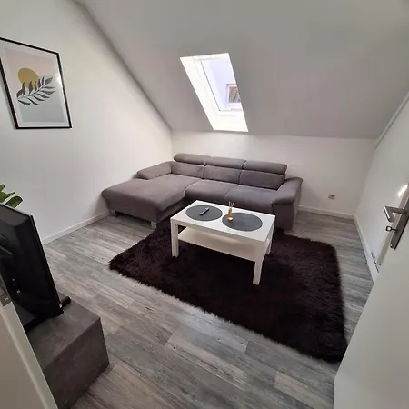 Δωμάτια σε οικογενειακή κατοικία Monteurzimmer Ντέλμενχορστ